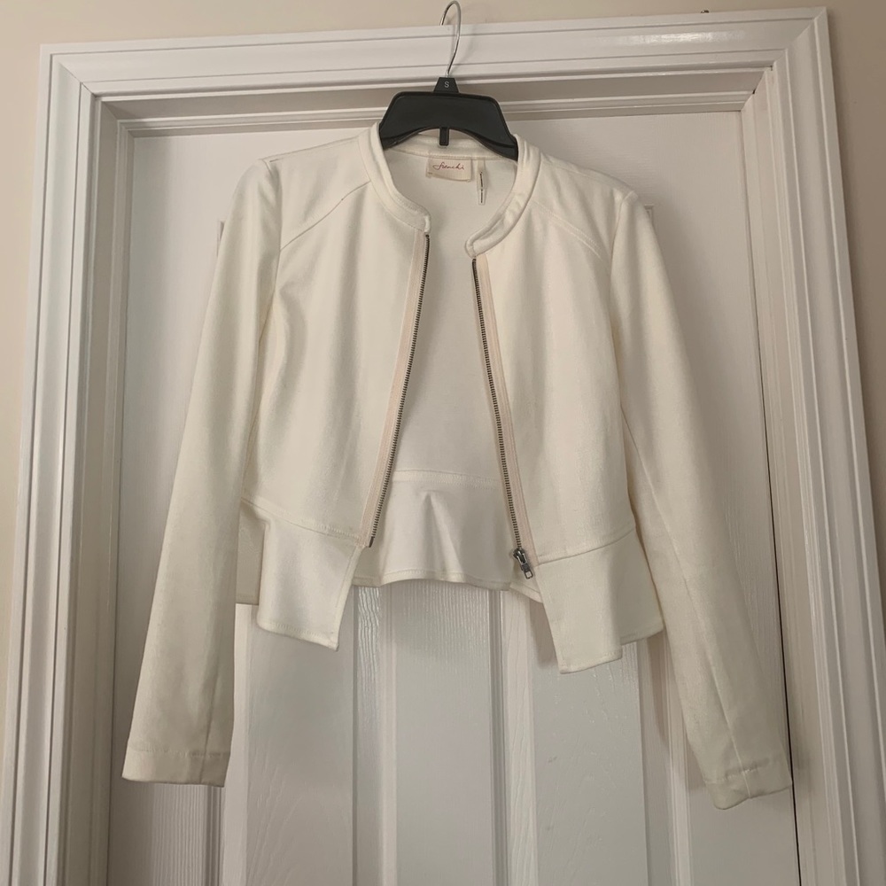Frenchi jacket. Cream color with sheen
